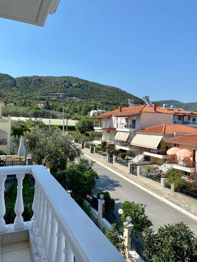 Thea Apartments Nea Iraklitsa エクステリア 写真