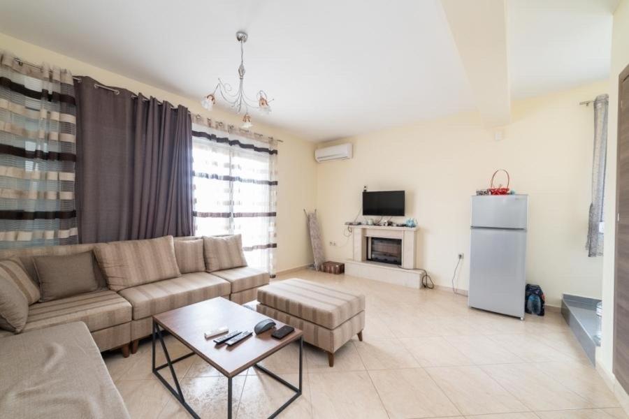 Thea Apartments Nea Iraklitsa エクステリア 写真